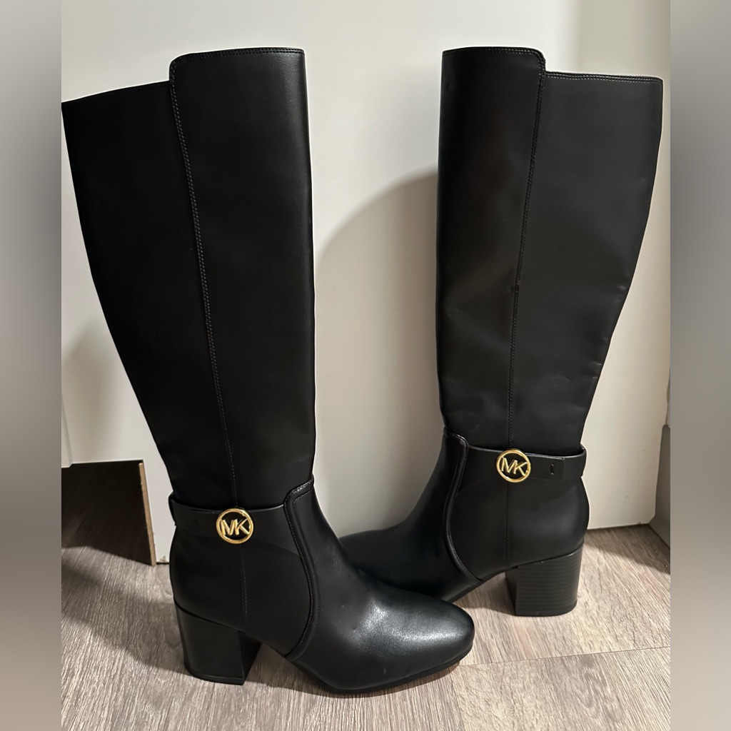 Michael Kors Carmen Boots Size 6